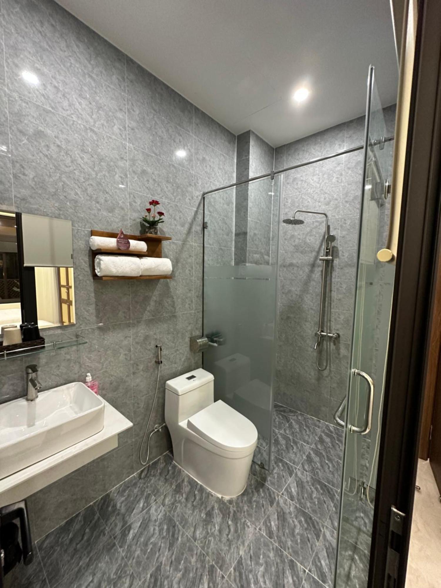 Lena Homestay & Villa Ðồng Hới Luaran gambar